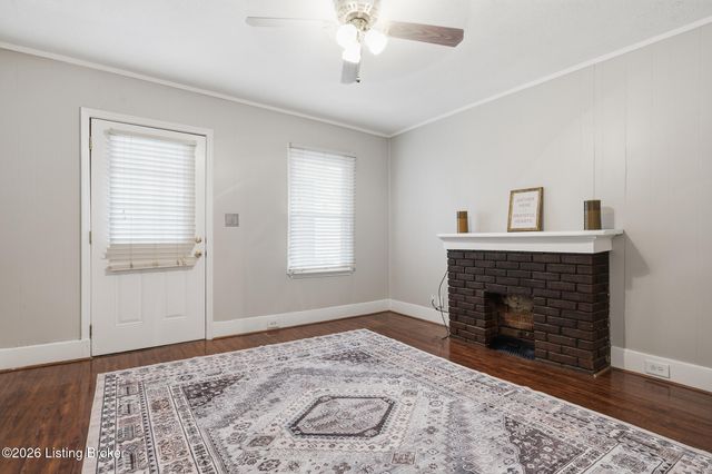2119 Bradley Ave, Louisville, KY 40217