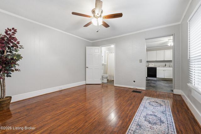 2119 Bradley Ave, Louisville, KY 40217
