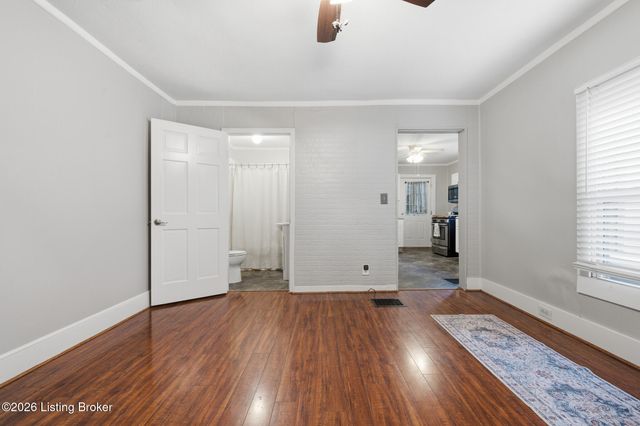 2119 Bradley Ave, Louisville, KY 40217