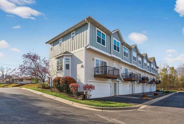 1351 Magnolia Avenue E 1351, Saint Paul, MN 55106