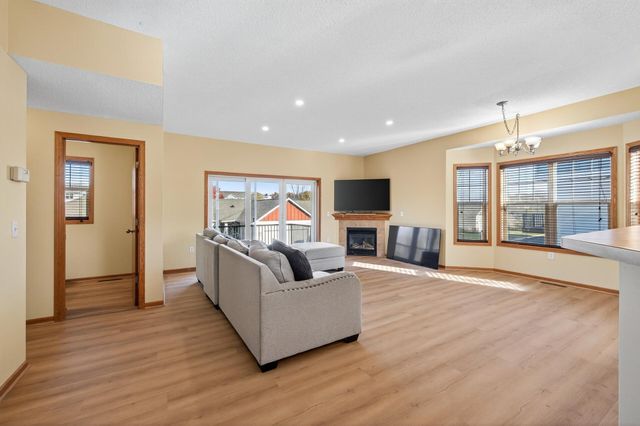 1351 Magnolia Avenue E 1351, Saint Paul, MN 55106