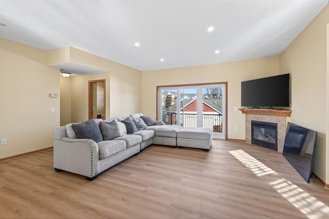 1351 Magnolia Avenue E 1351, Saint Paul, MN 55106