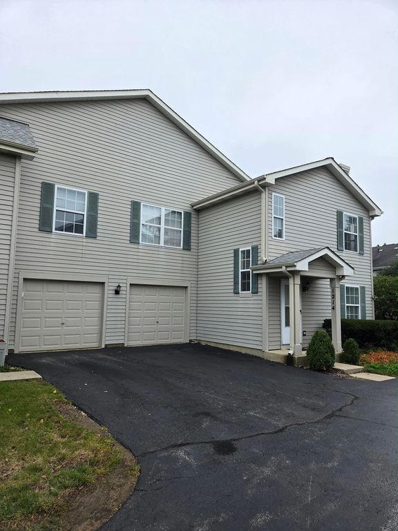 1214 ORLEANS Drive 1214, Mundelein, IL 60060