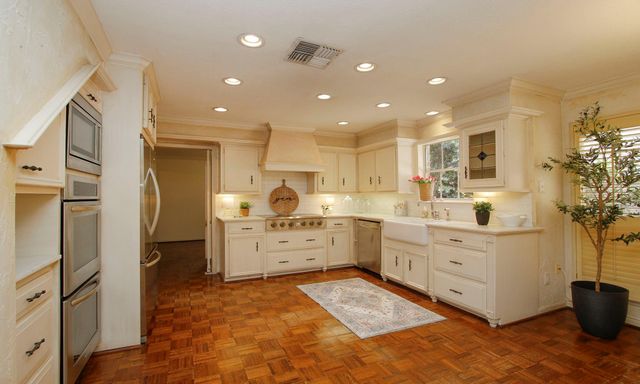 9402 Godstone Lane, Spring, TX 77379
