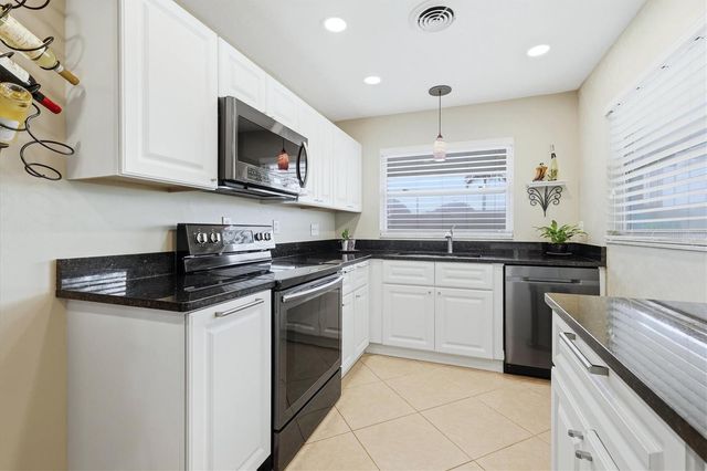 3612 S LOCKWOOD RIDGE ROAD, Sarasota, FL 34239