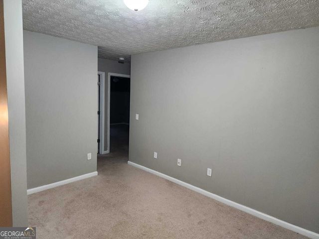 333 Tara Commons Circle, Loganville, GA 30052