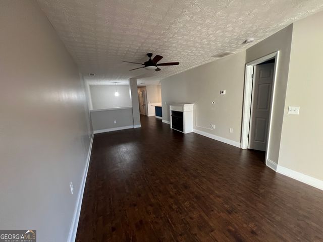 333 Tara Commons Circle, Loganville, GA 30052