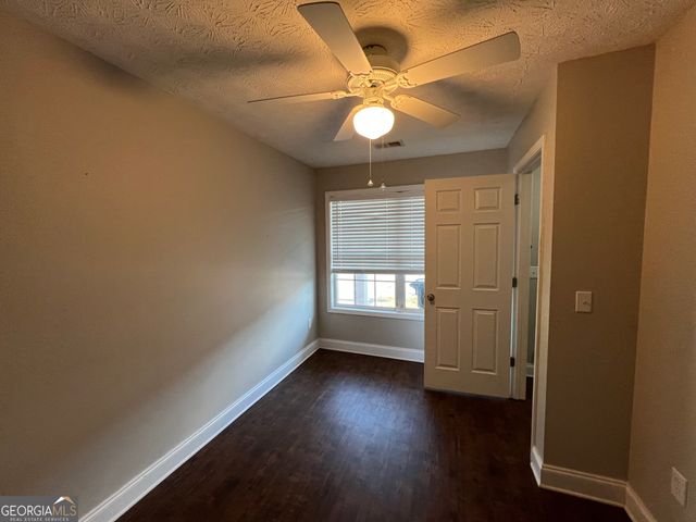 333 Tara Commons Circle, Loganville, GA 30052