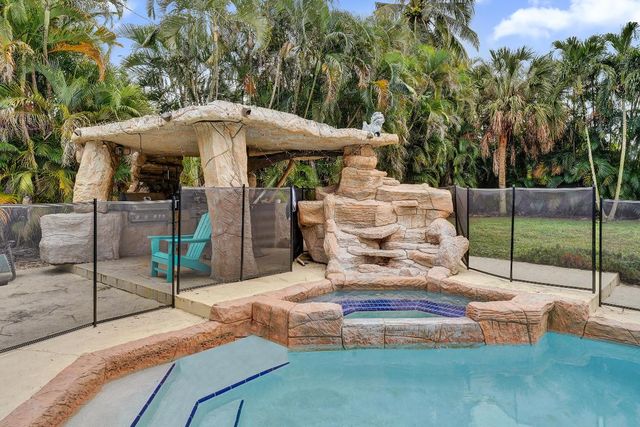 5612 Harding Street, Hollywood, FL 33021