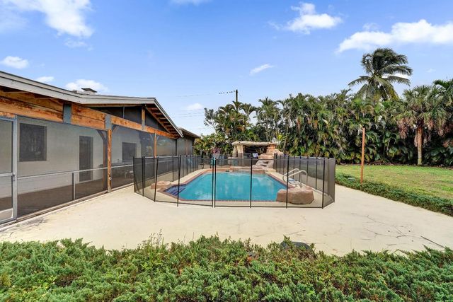 5612 Harding Street, Hollywood, FL 33021