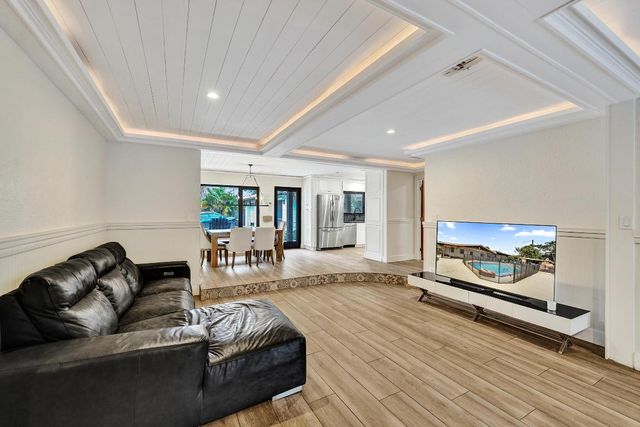 5612 Harding Street, Hollywood, FL 33021