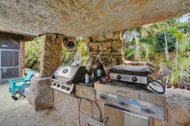 5612 Harding Street, Hollywood, FL 33021