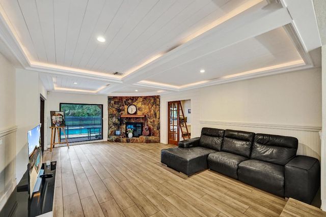 5612 Harding Street, Hollywood, FL 33021