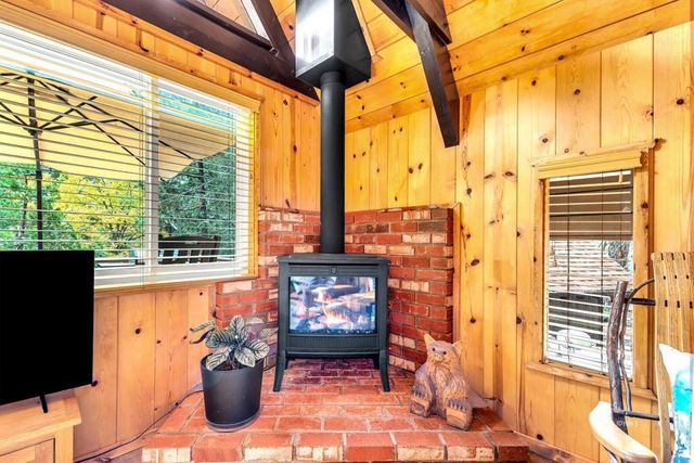 52146 Acorn Lane, Idyllwild, CA 92549