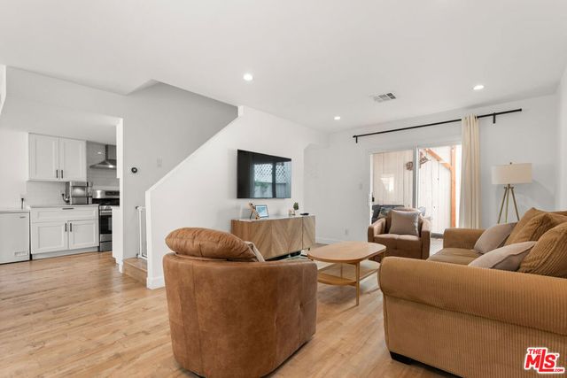 746 N Eucalyptus Avenue 21, Inglewood, CA 90302