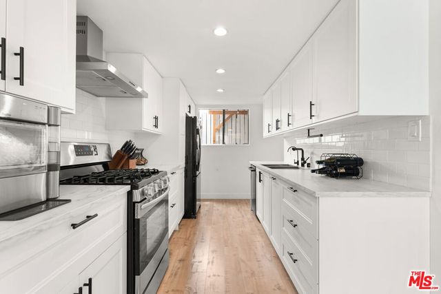 746 N Eucalyptus Avenue 21, Inglewood, CA 90302