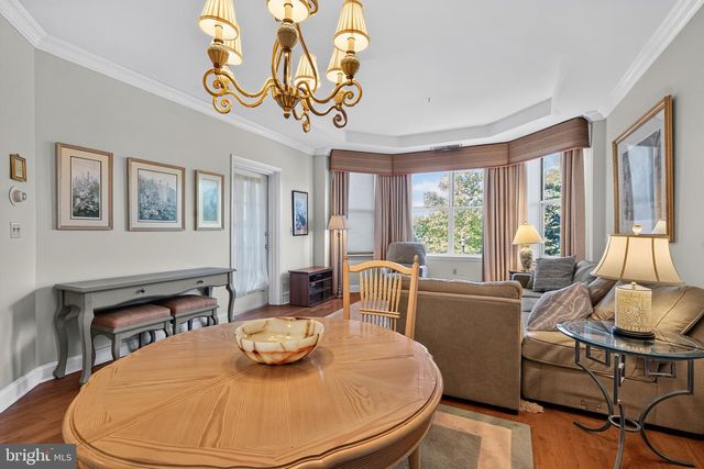 2105 WINDROW DR, Princeton, NJ 08540