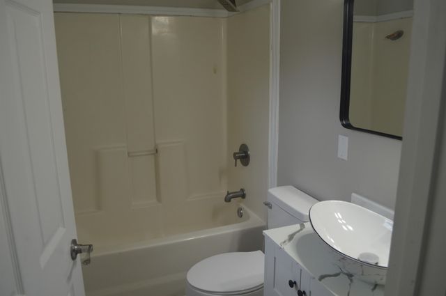 4356 Bayshore Dr., Little River, SC 29566