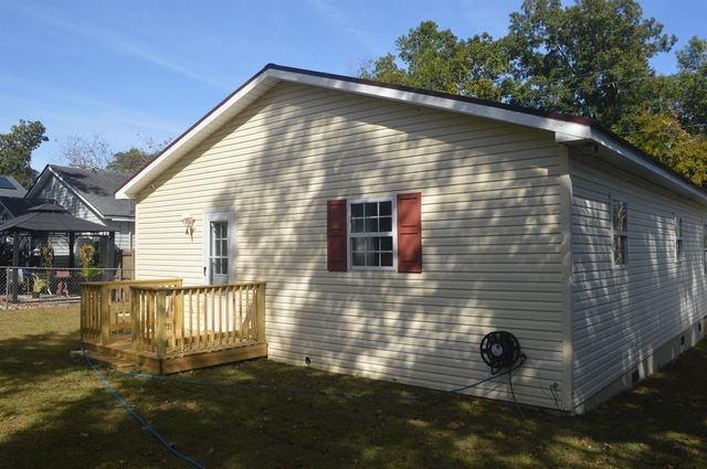 4356 Bayshore Dr., Little River, SC 29566