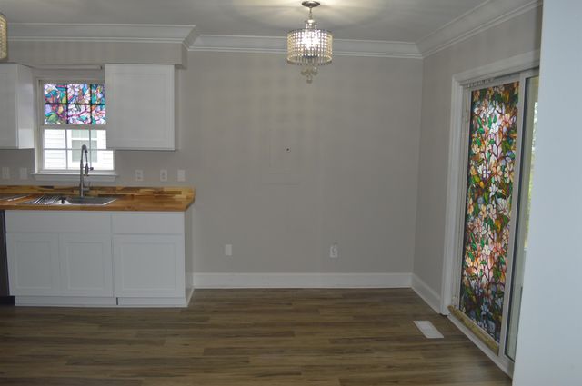 4356 Bayshore Dr., Little River, SC 29566