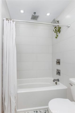 8204 Calabar Avenue, Playa Del Rey, CA 90293