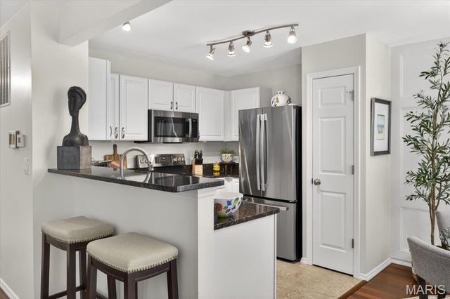 1007 Big Bend Crossing Drive, Manchester, MO 63088