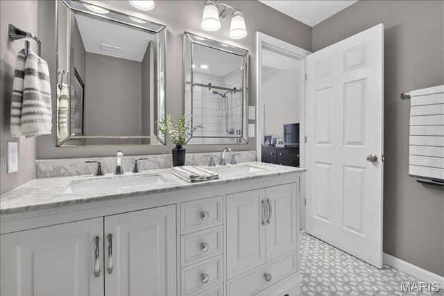 1007 Big Bend Crossing Drive, Manchester, MO 63088
