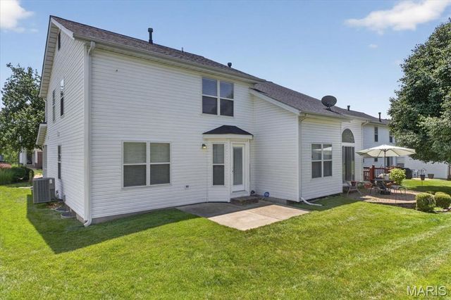 1007 Big Bend Crossing Drive, Manchester, MO 63088