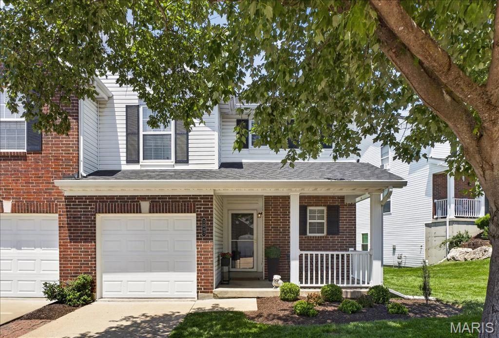1007 Big Bend Crossing Drive, Manchester, MO 63088