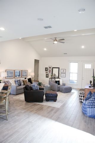 305 Chase Creek Drive, Lavon, TX 75166