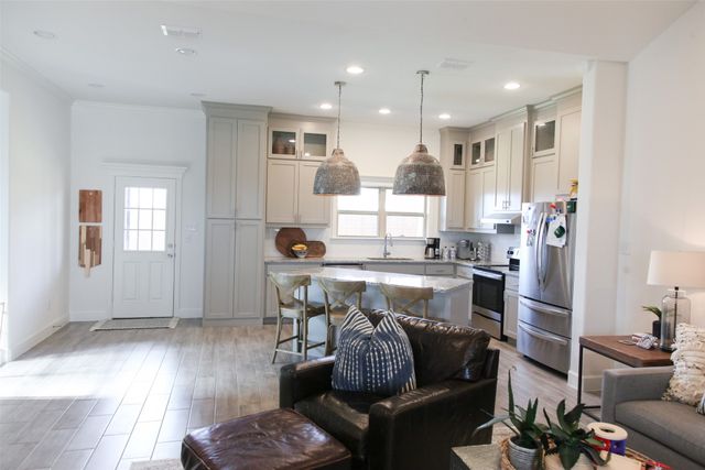 305 Chase Creek Drive, Lavon, TX 75166