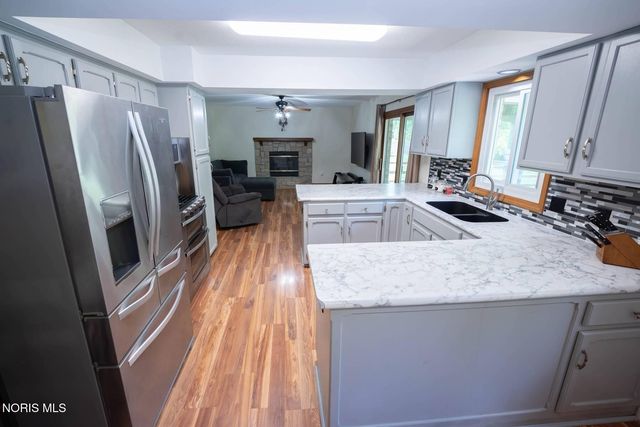 3465 Fieldbrooke Lane, Oregon, OH 43616
