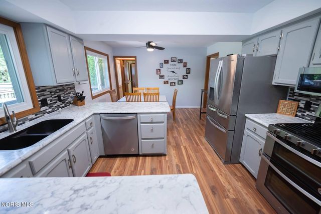 3465 Fieldbrooke Lane, Oregon, OH 43616