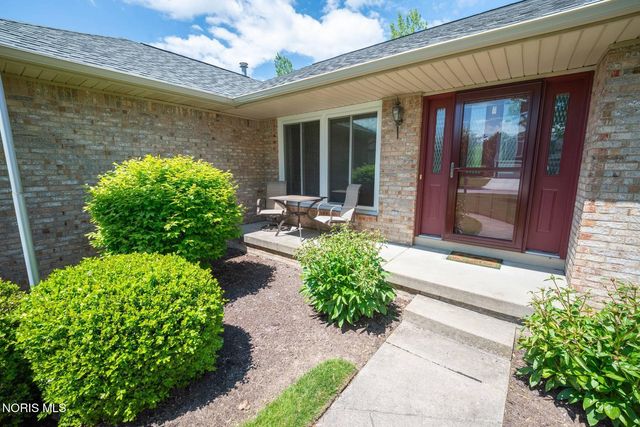 3465 Fieldbrooke Lane, Oregon, OH 43616
