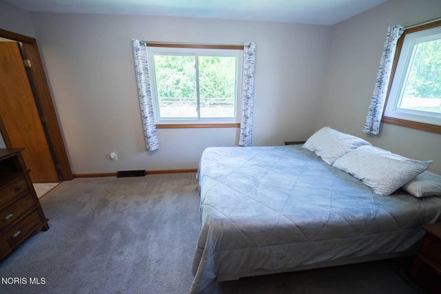 3465 Fieldbrooke Lane, Oregon, OH 43616