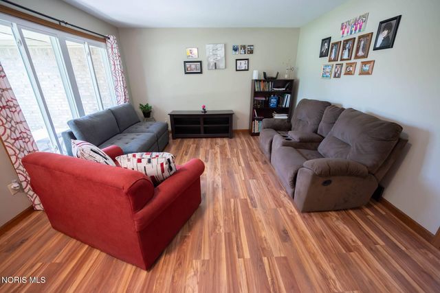 3465 Fieldbrooke Lane, Oregon, OH 43616