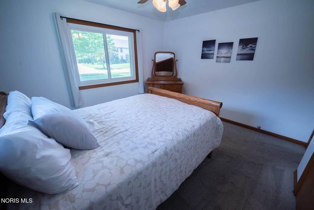 3465 Fieldbrooke Lane, Oregon, OH 43616