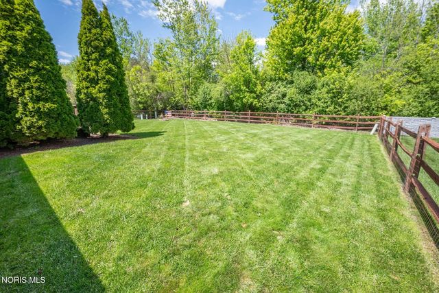 3465 Fieldbrooke Lane, Oregon, OH 43616