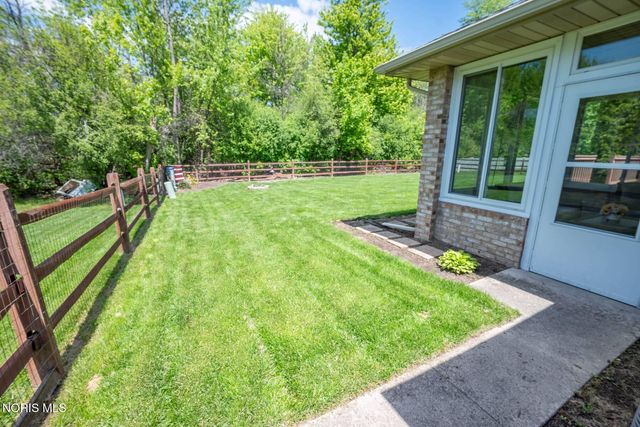 3465 Fieldbrooke Lane, Oregon, OH 43616
