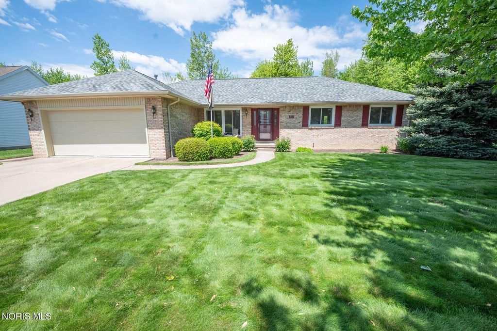 3465 Fieldbrooke Lane, Oregon, OH 43616