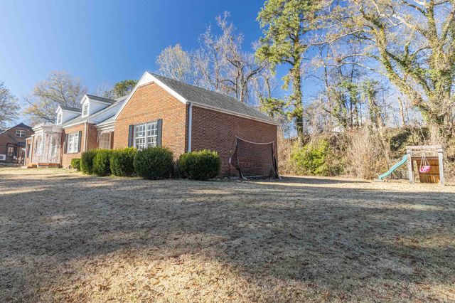 228 N THIRD ST, Selmer, TN 38375