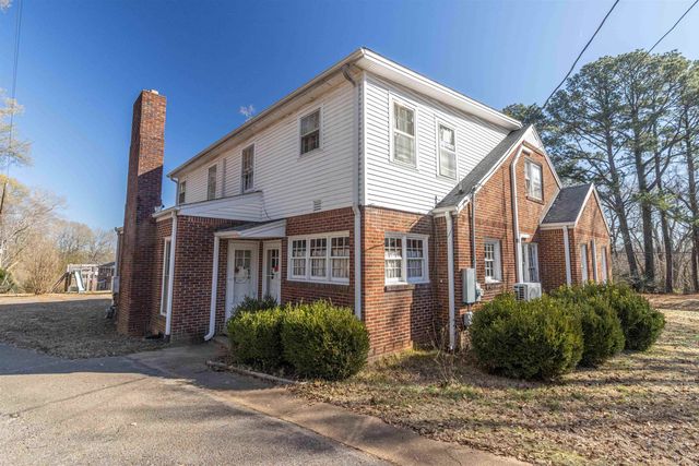 228 N THIRD ST, Selmer, TN 38375