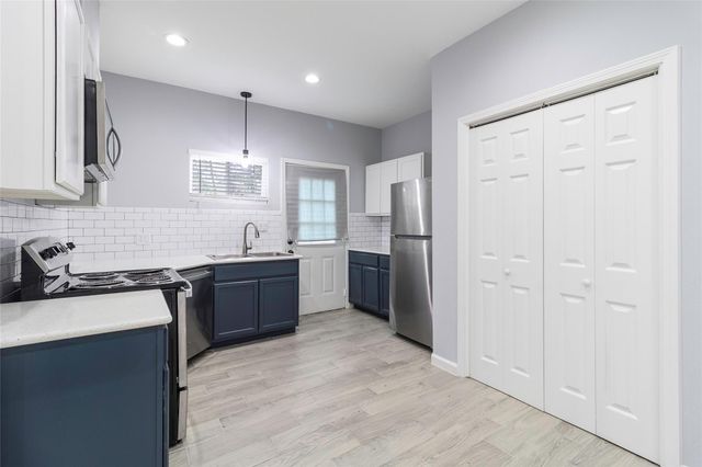 510 Bluebonnet Drive, La Marque, TX 77568