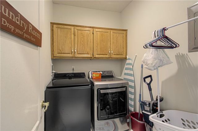 4315 S Davidson Drive, Independence, MO 64055