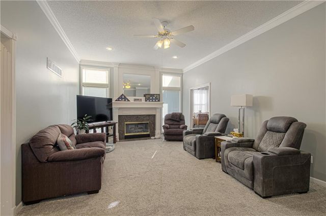 4315 S Davidson Drive, Independence, MO 64055