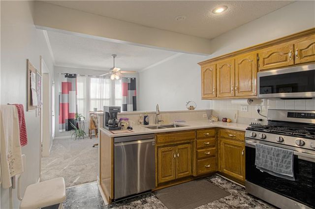 4315 S Davidson Drive, Independence, MO 64055