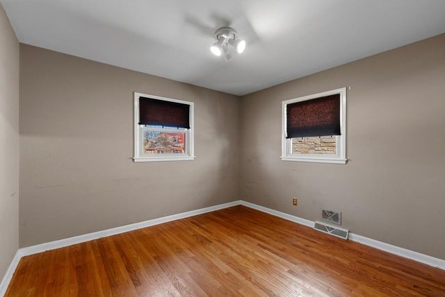 2626 N 80th STREET, Milwaukee, WI 53213