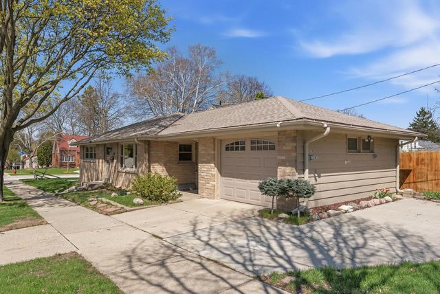 2626 N 80th STREET, Milwaukee, WI 53213