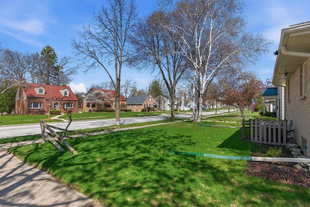 2626 N 80th STREET, Milwaukee, WI 53213