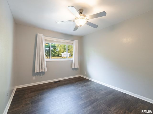 3925 W CREIGHTON Terrace, Peoria, IL 61615